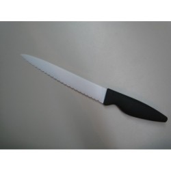 Cuțit universal cu lamă ceramică de 8'', zimțată